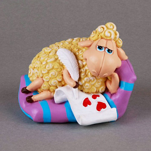 магнит овечка с пером и папирусом 7*5см полирезин 34519 /феникс